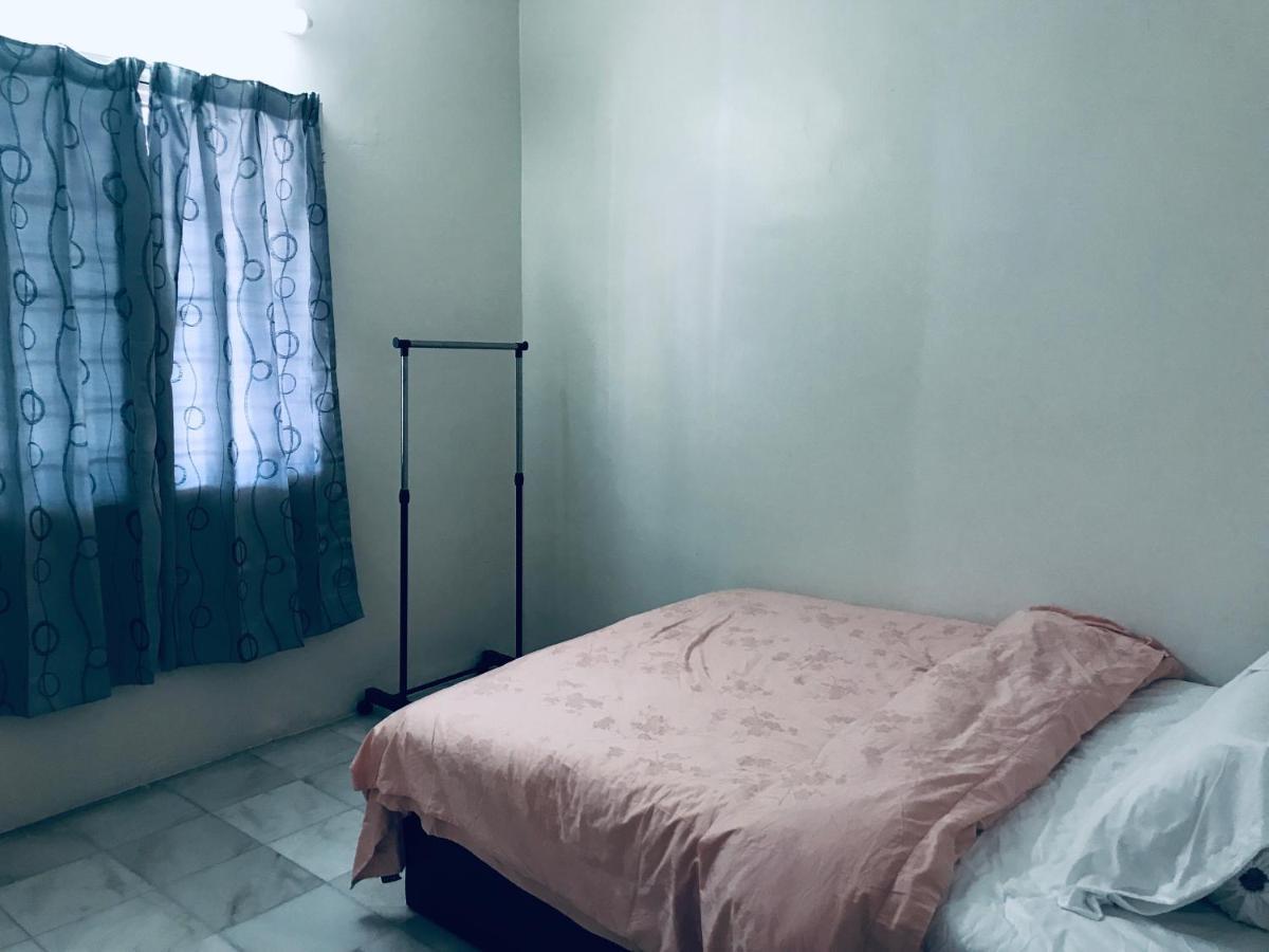 Cozy And Comfortable Homestay In Sungai Siput Exterior photo